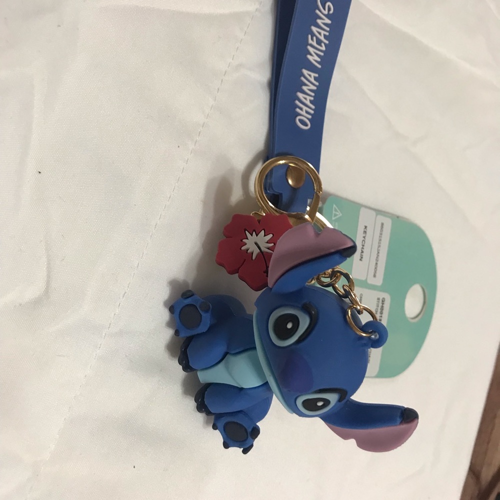 LILO&STITCH Keychain - Picture 2 of 5